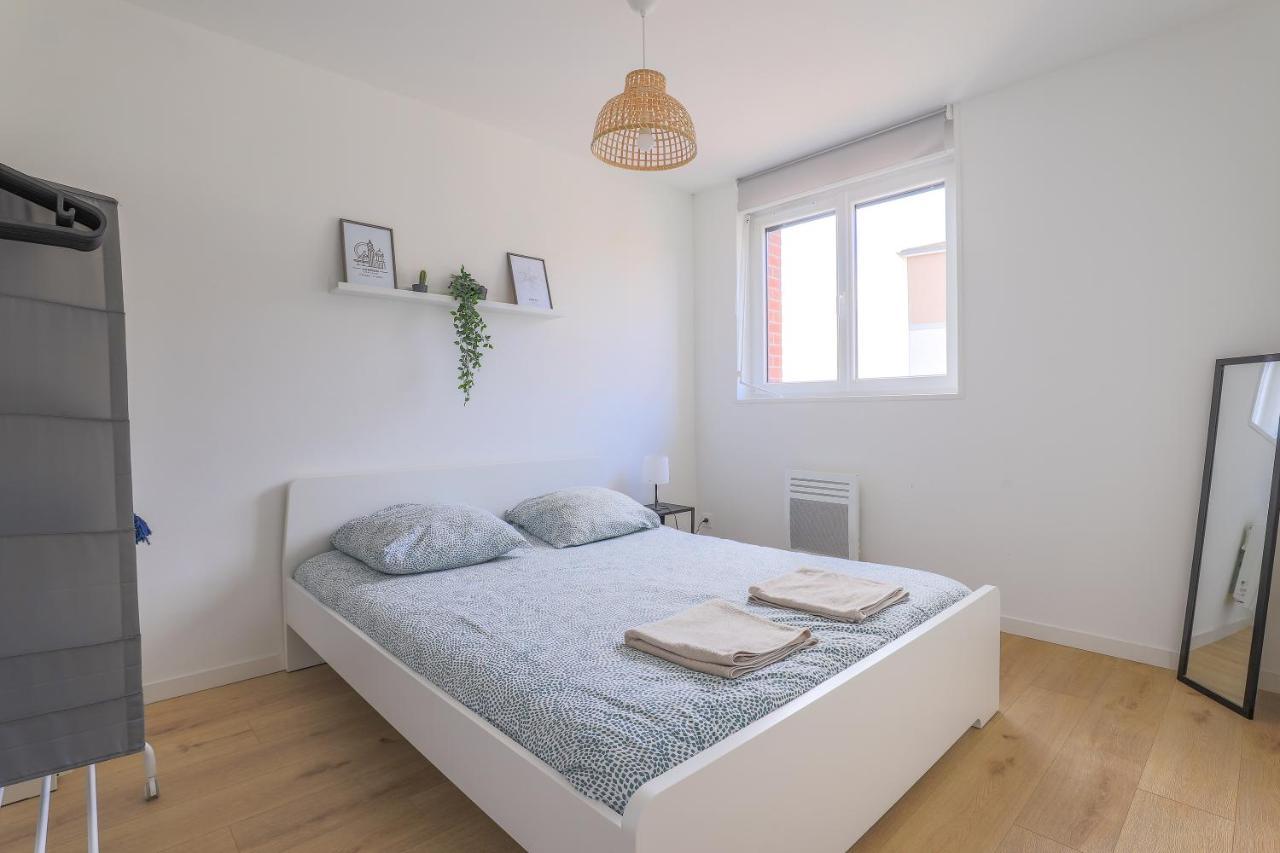 Appartement Familial - Avec Parking Prive Gratuit Arras Exterior photo