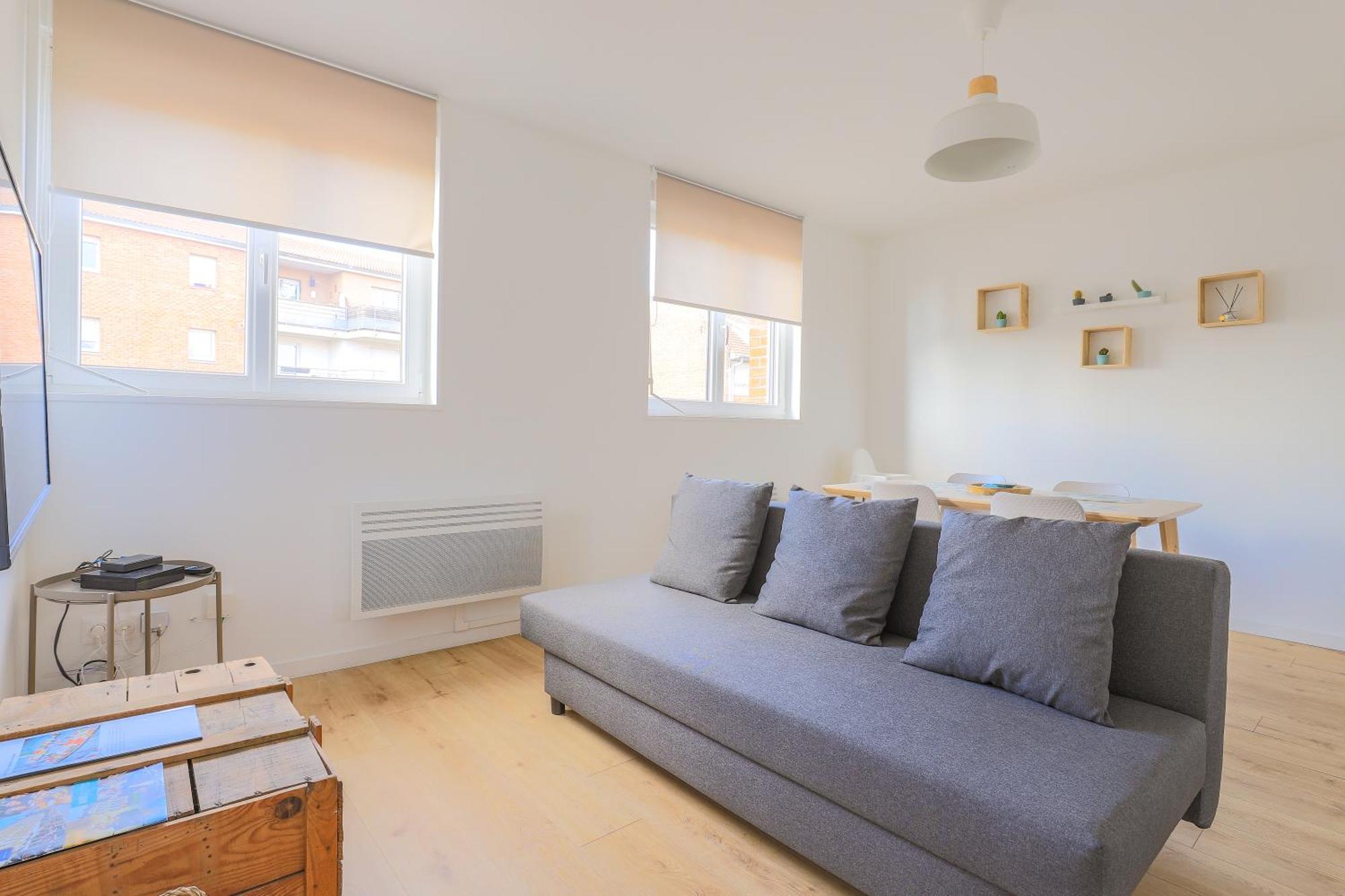 Appartement Familial - Avec Parking Prive Gratuit Arras Exterior photo